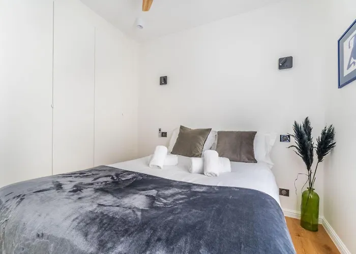 Cozy 5 * باريس